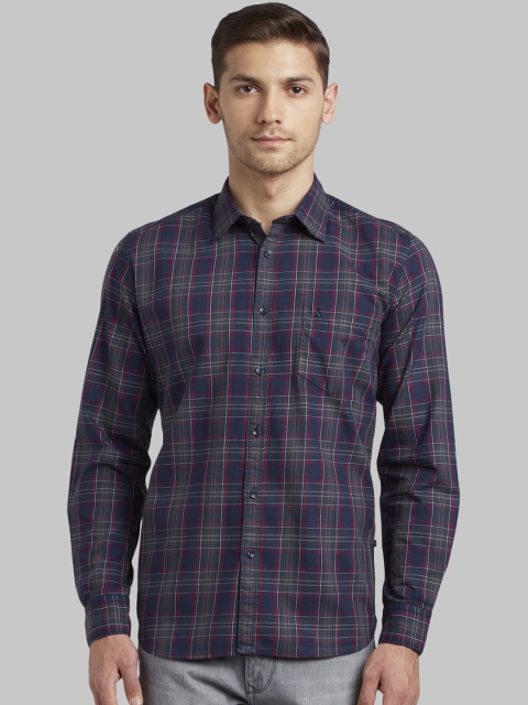 

Parx Men Blue Slim Fit Checked Casual Shirt