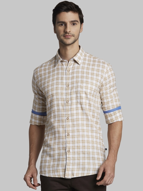 

Parx Men Beige & White Slim Fit Checked Casual Shirt