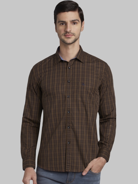 

Parx Men Brown & Blue Slim Fit Checked Casual Shirt