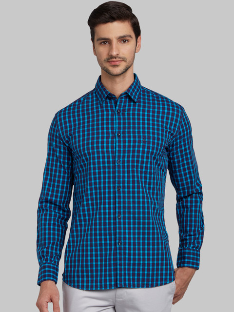 

Parx Men Blue Slim Fit Checked Casual Shirt