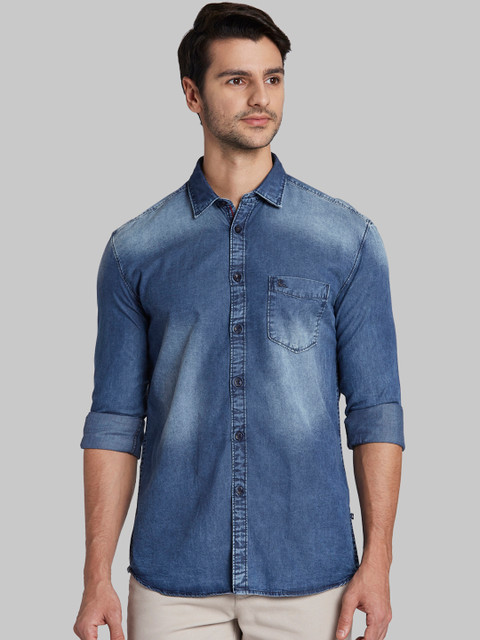

Parx Men Blue Slim Fit Faded Casual Shirt