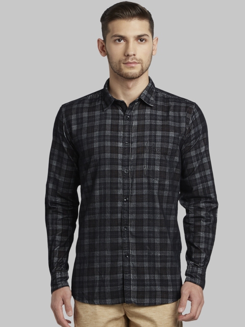 

Parx Men Black & Grey Slim Fit Checked Casual Shirt