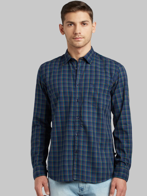 

Parx Men Blue Slim Fit Checked Casual Shirt