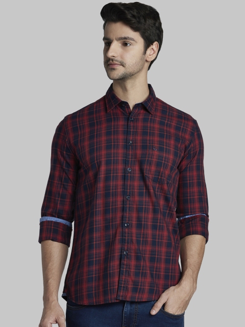 

Parx Men Red Slim Fit Checked Casual Shirt