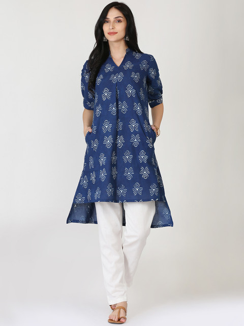 

Abhishti Women Navy Blue Printed Straight Kurta