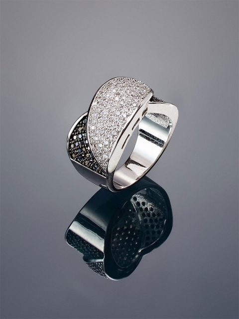 

shaze Women Silver-Plated Cubic Zirconia Studded Finger Ring