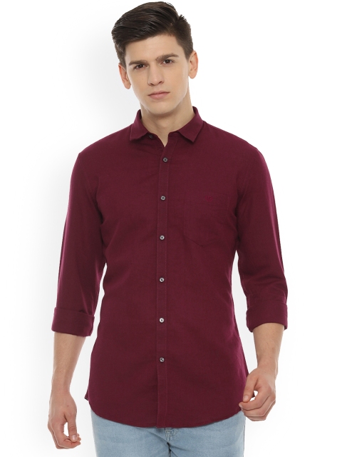 

Van Heusen Sport Men Maroon Slim Fit Solid Casual Shirt