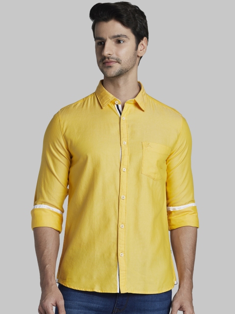 Parx Men Yellow Slim Fit Solid Casual Shirt