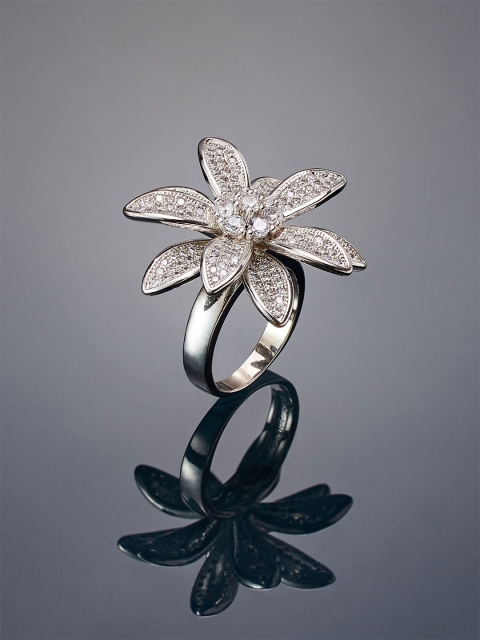 

shaze Women Silver-Plated Cubic Zirconia Studded Finger Ring