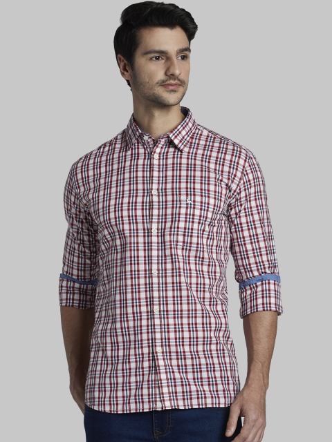 

Parx Men Red Slim Fit Checked Casual Shirt