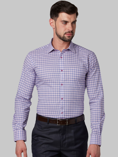 

Park Avenue Men Navy Blue & Off-White Slim Fit Checked Formal Shirt