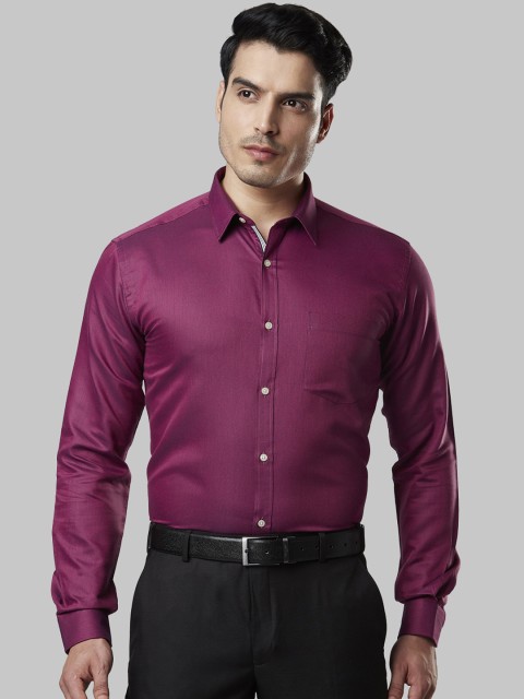 

Next Look Men Magenta Slim Fit Solid Formal Shirt