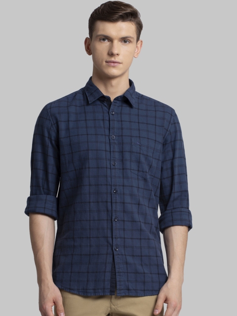 

Parx Men Navy Blue Slim Fit Checked Casual Shirt