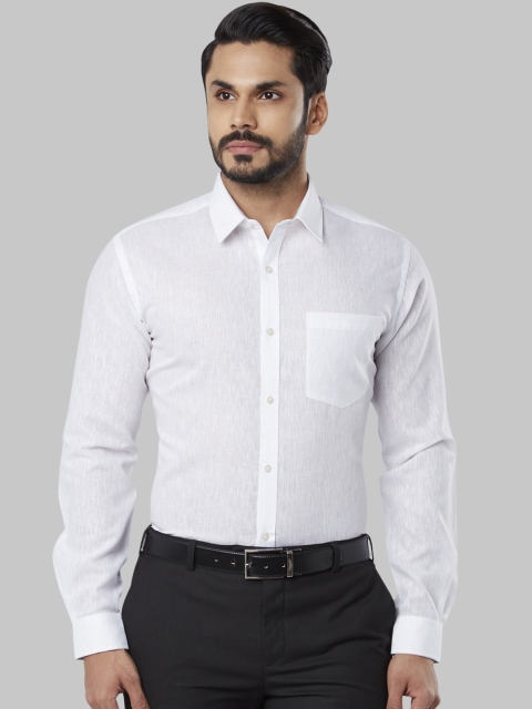 

Next Look Men White Slim Fit Solid Casual Shirt