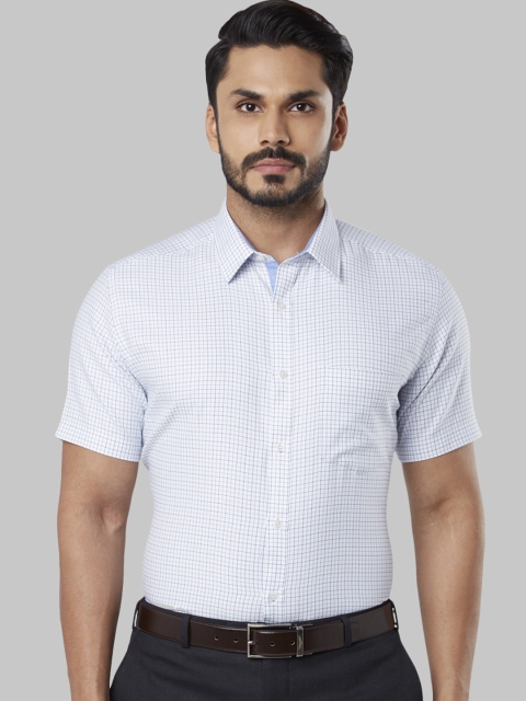 Next Look Men Blue & Off-White Regular Fit Checked Formal Shirt