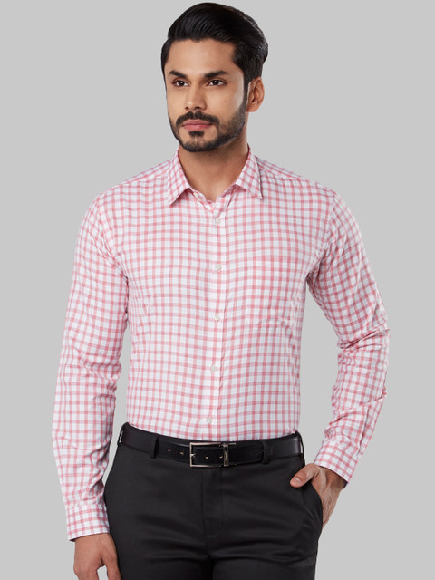 

Next Look Men Red & White Regular Fit Checked Formal Shirt
