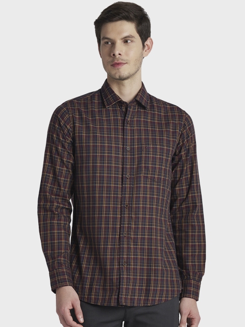 

ColorPlus Men Maroon & Navy Blue Regular Fit Checked Casual Shirt