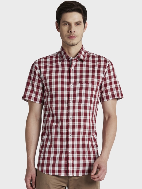 

ColorPlus Men Red & White Tailored Fit Checked Casual Shirt