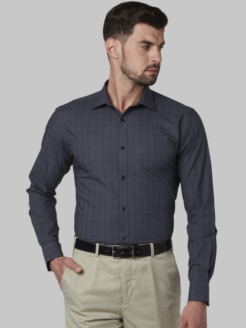 

Park Avenue Men Grey Slim Fit Checked Formal Shirt
