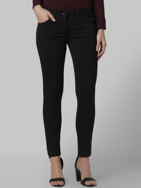 

Park Avenue Women Black Regular Fit Mid-Rise Clean Look Jeans
