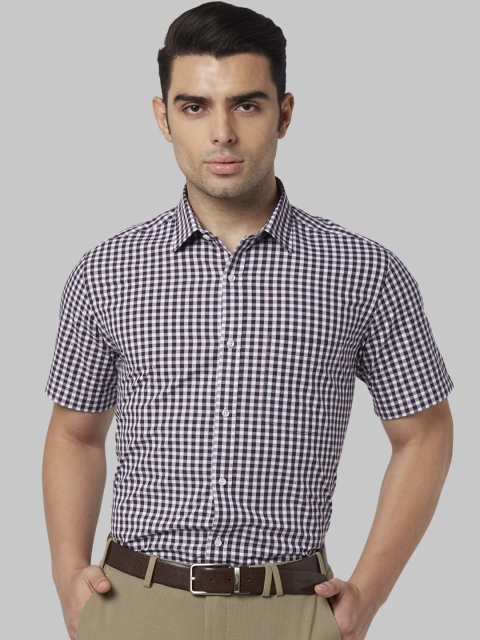 

Park Avenue Men Maroon & White Regular Fit Checked Formal Shirt