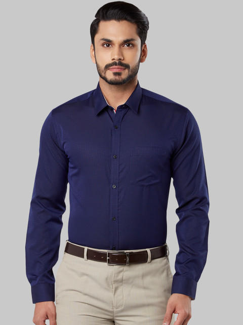 

Next Look Men Blue Slim Fit Solid Formal Shirt
