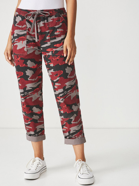 

COTTON ON Women Red & Black Regular Fit Printed Regular Trousers
