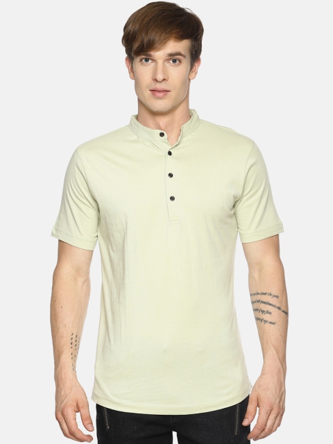 

IMPACKT Men Beige Solid Mandarin Collar T-shirt