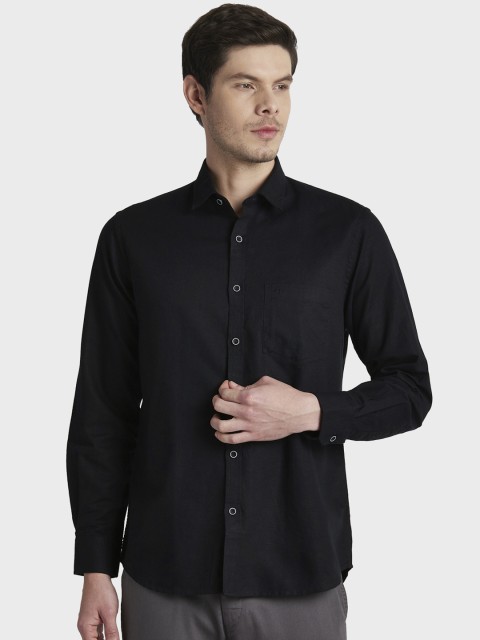 

ColorPlus Men Black Tailored Fit Solid Casual Shirt