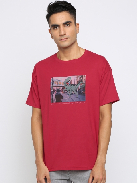 

Breakbounce Men Red Printed Round Neck T-shirt