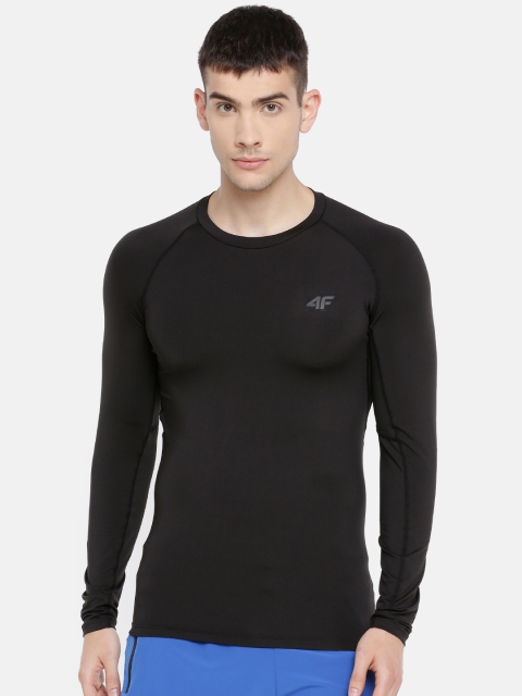 

4F Men Black Solid Round Neck T-shirt