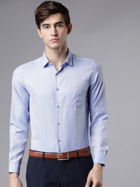 

Mark Taylor Men Blue Slim Fit Self Design Formal Shirt