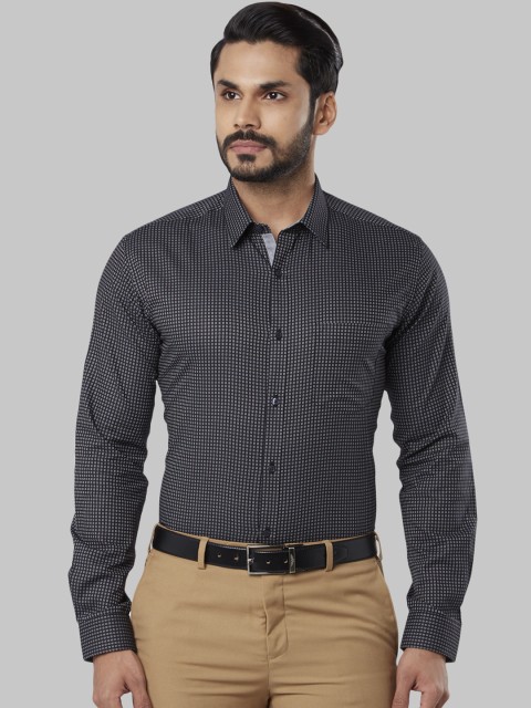 

Next Look Men Black Slim Fit Printed Formal Shirt