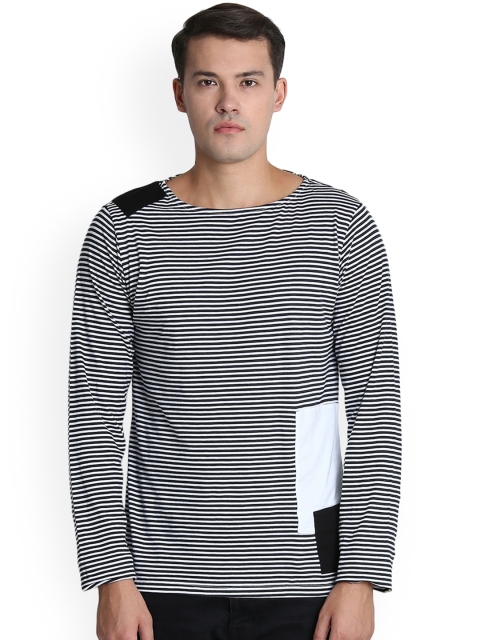 

LA LOFT Men Black Striped Round Neck T-shirt