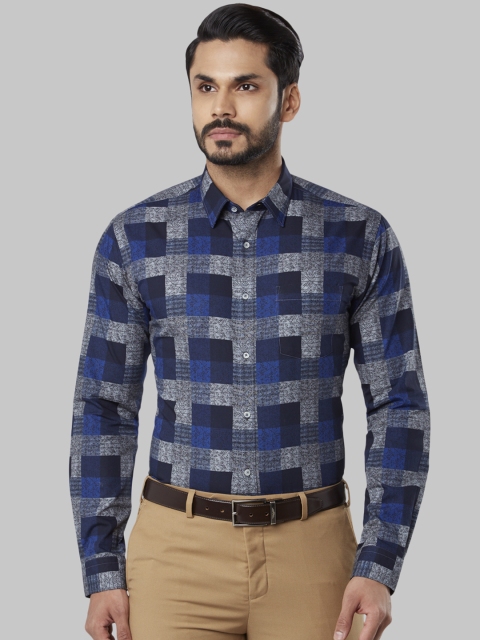 

Next Look Men Blue Regular Fit Checked Formal Shirt
