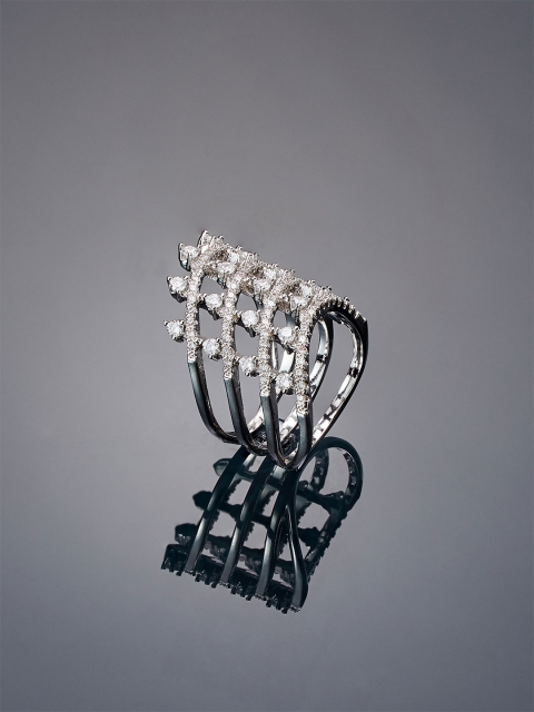 

shaze Women Silver-Toned Rhodium-Plated CZ-Studded Finger Ring
