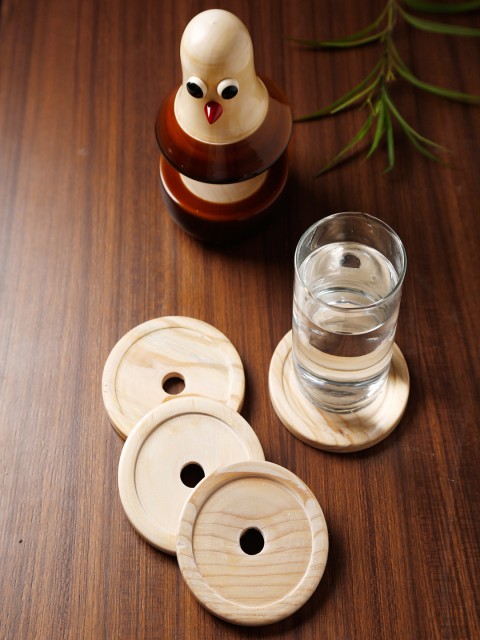 

Dennmarks Set of 4 Beige Wooden Hand-Painted Coasters