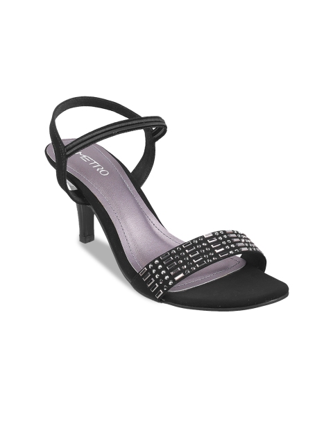 

Metro Women Black Solid Sandals