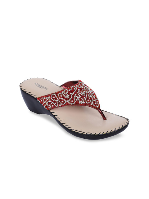 

Senorita Women Red Embellished Wedges