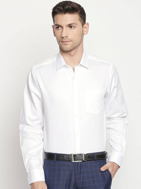 

RICHARD PARKER by Pantaloons Men White Regular Fit Self Design Formal Shirt