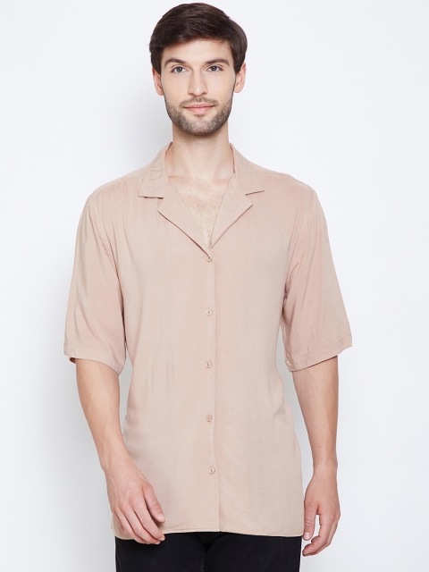 

Oxolloxo Men Beige Regular Fit Solid Casual Shirt