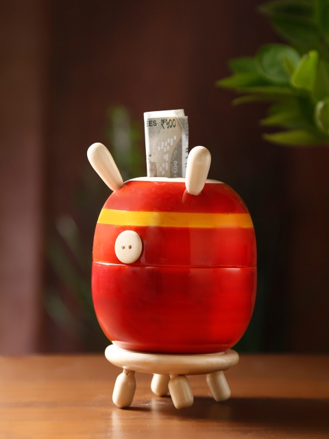 

Dennmarks Red Solid Handmade Money Bank