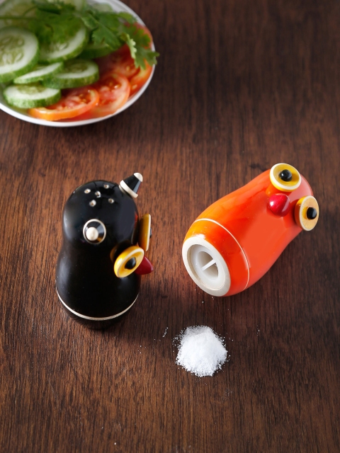 

Dennmarks Set of 2 Printed Spice, Salt & Pepper Dispenser, Multi