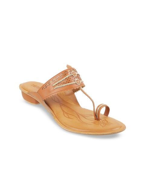 

Metro Women Brown Solid Sandals