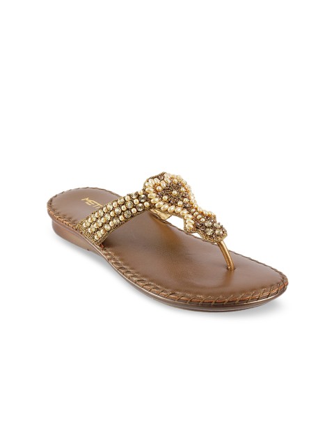 

Metro Women Gold-Toned Solid T-Strap Flats