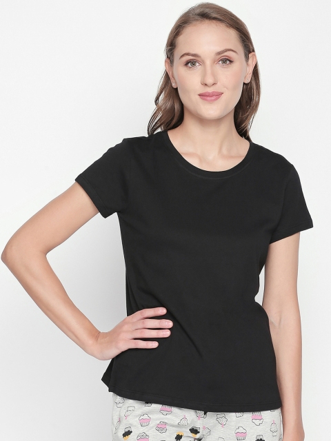 

Dreamz by Pantaloons Women Black Solid Round Neck T-shirt