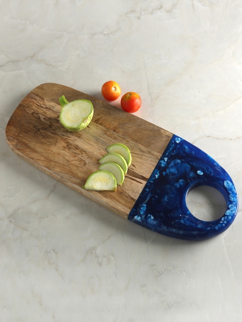 

Dennmarks Blue & Brown Textured Wooden Chopping Board