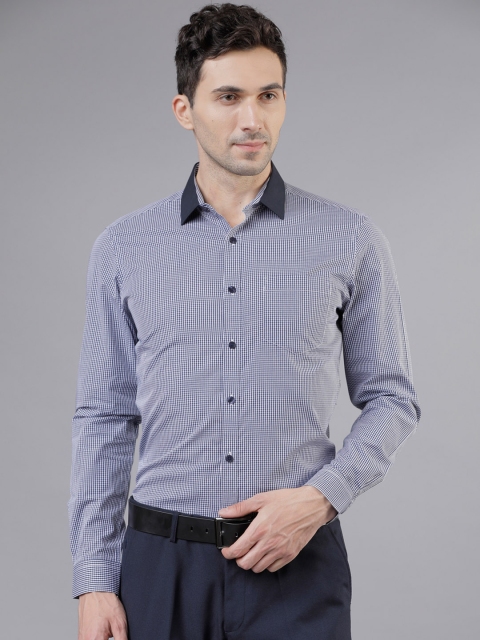 

Black coffee Men White & Blue Slim Fit Checked Formal Shirt