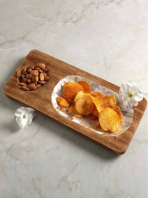 

Dennmarks Brown Textured Wooden Serving Tray