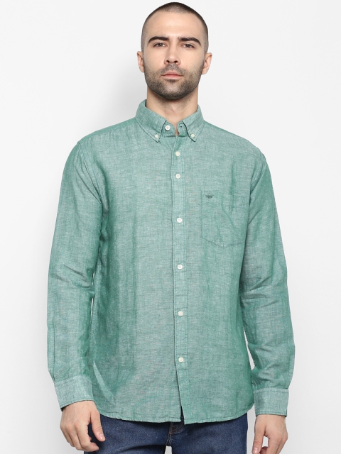 

Red Tape Men Green Regular Fit Solid Casual Shirt